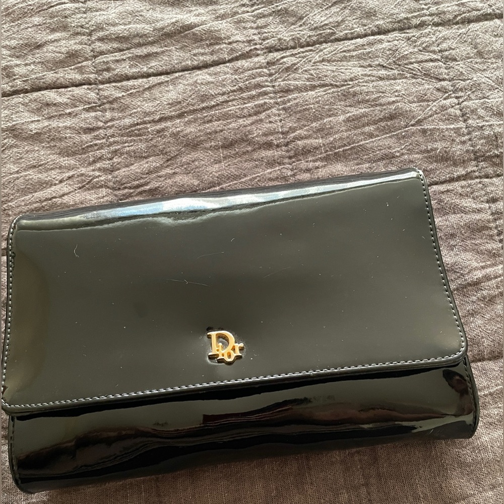 Black vintage clutch